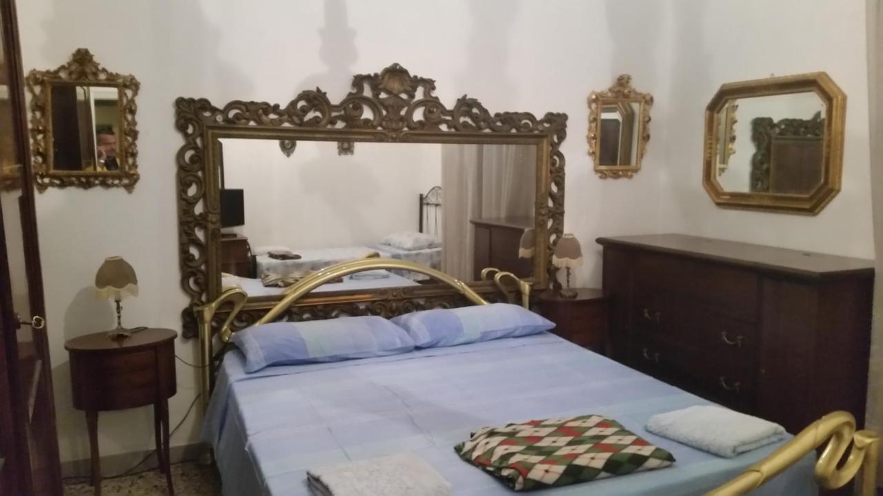 Bed and Breakfast Casa Gramsci à Modène Extérieur photo