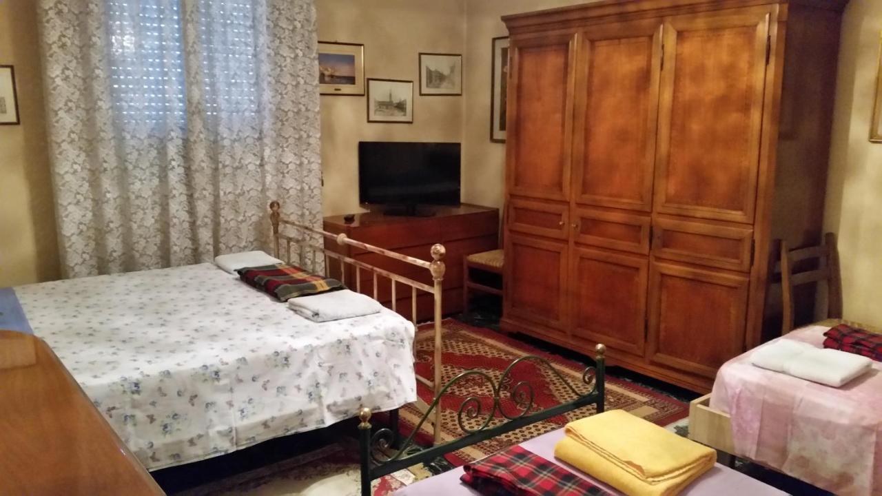 Bed and Breakfast Casa Gramsci à Modène Extérieur photo