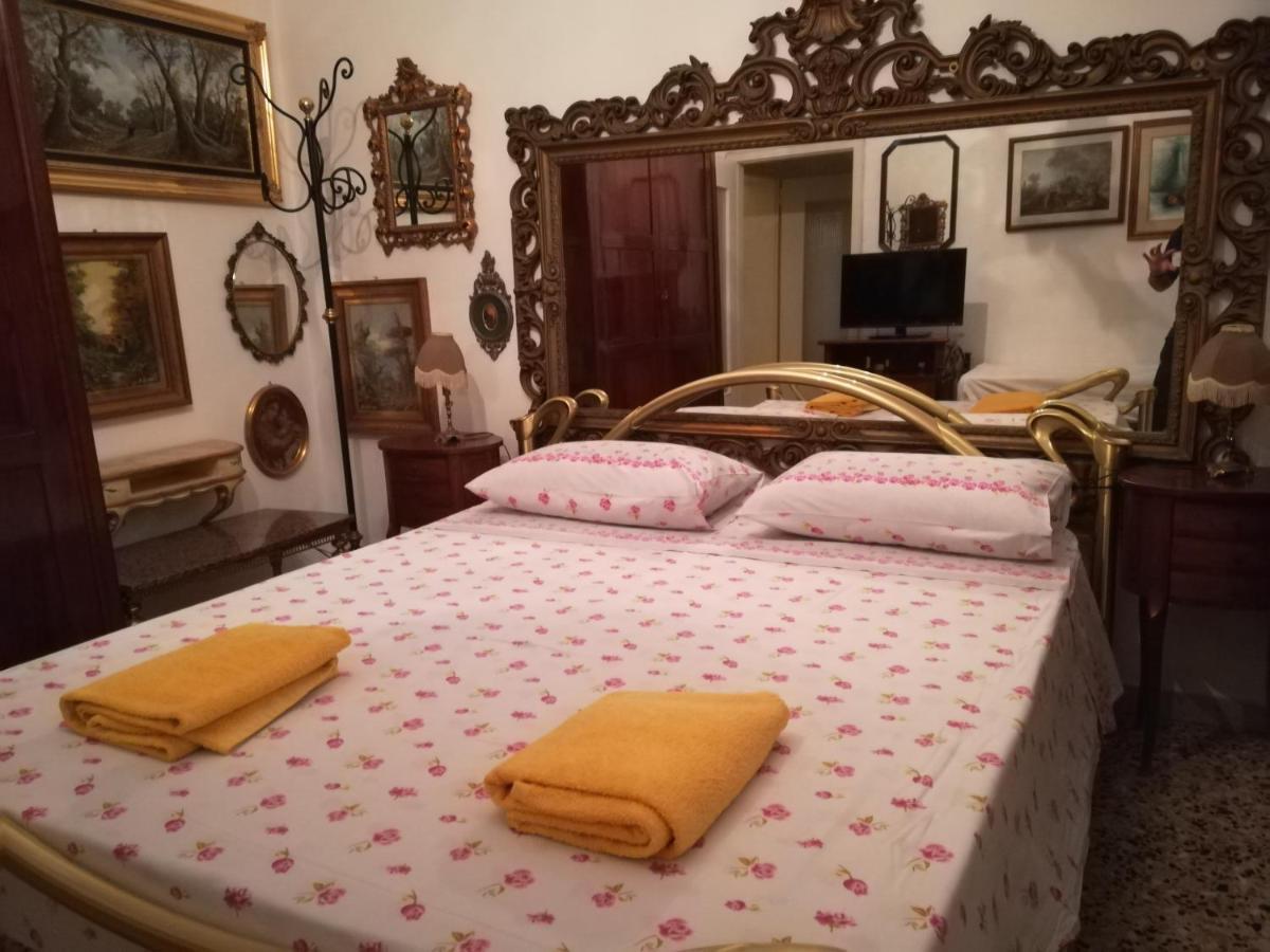 Bed and Breakfast Casa Gramsci à Modène Extérieur photo