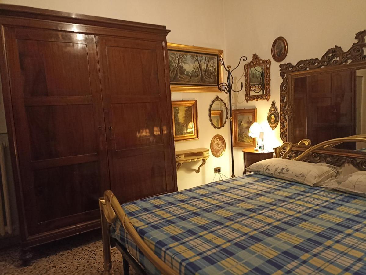 Bed and Breakfast Casa Gramsci à Modène Extérieur photo